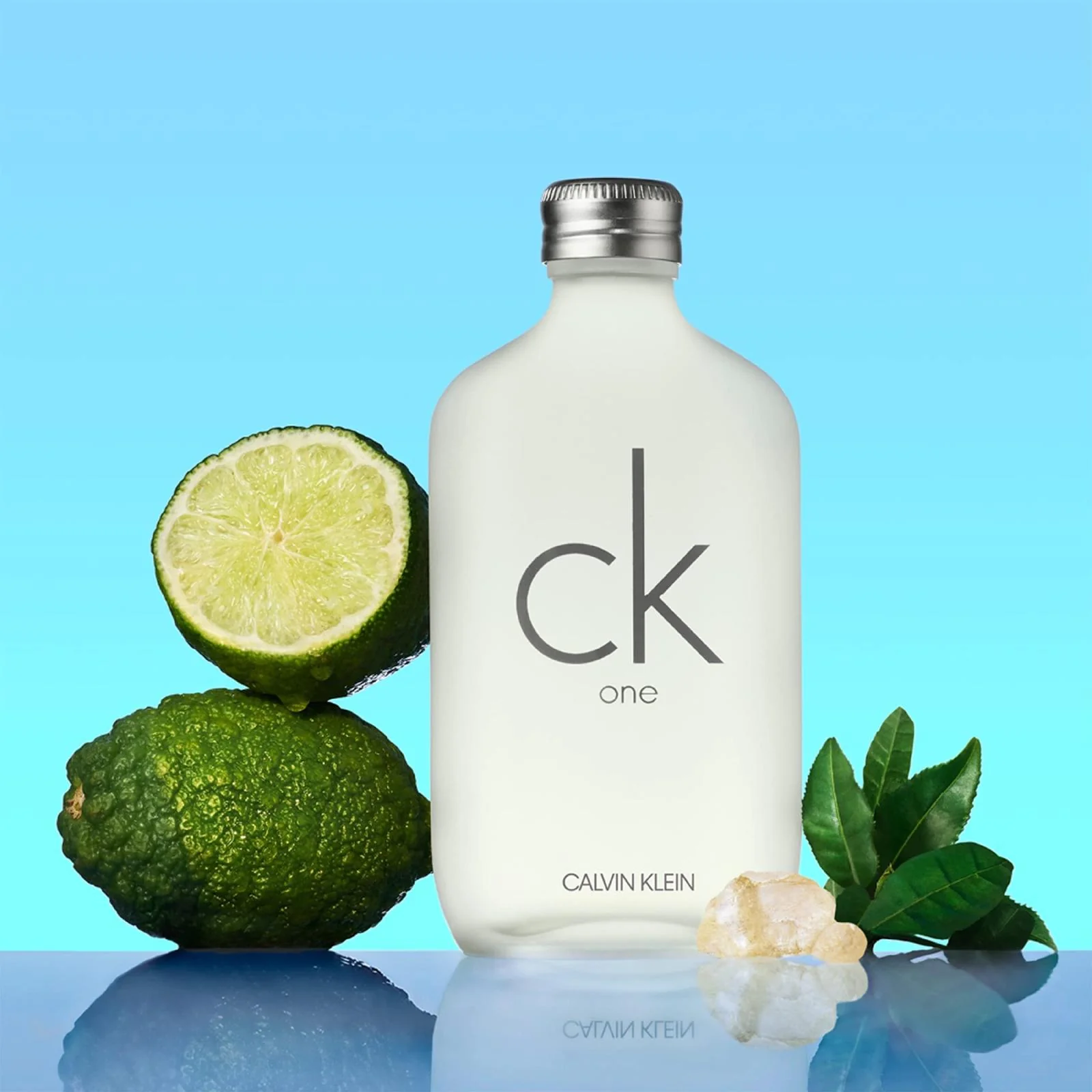 Calvin Klein Ck One Eau de Toilette for Everyone - Image 5