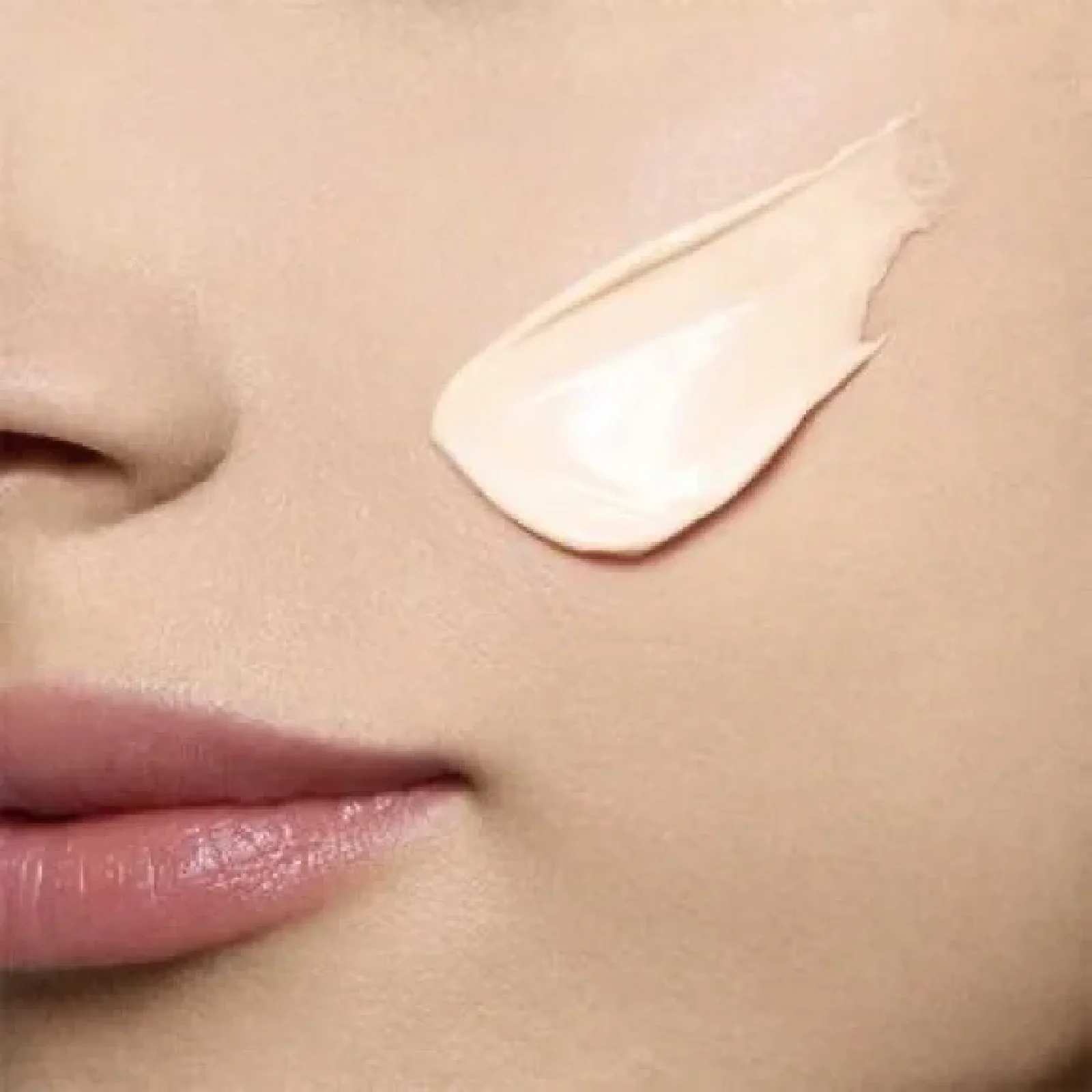 Clarins Extra Firming Jour Wrinkle Control Firming Day Cream - Image 9