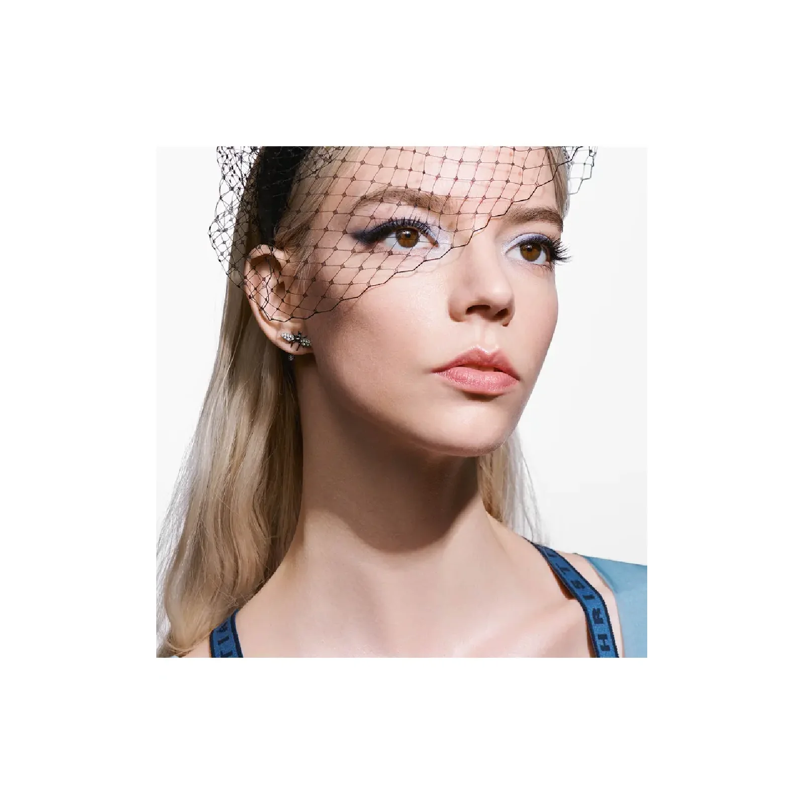 Diorshow Iconic Waterproof Extreme Wear High Intensity Lash Curler for Women - Image 4