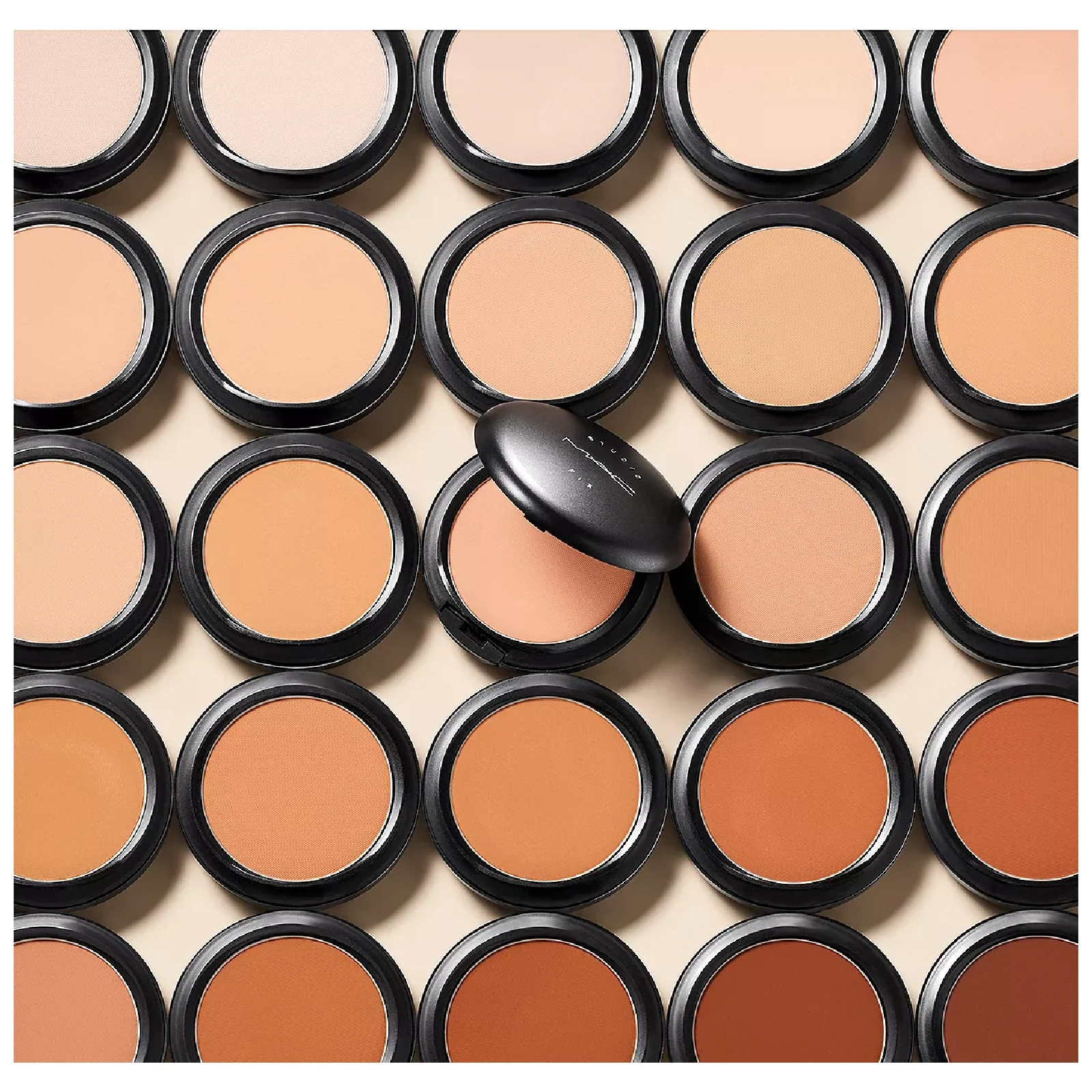 Mac Studio Fix Powder Plus Foundation - Image 10