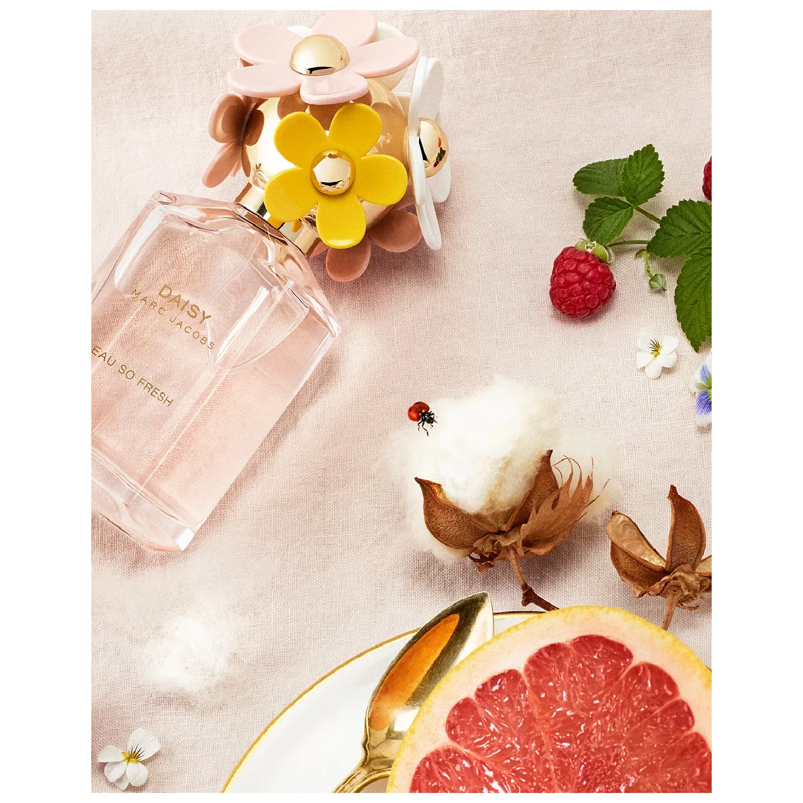 Marc Jacobs Daisy Eau So Fresh Eau de Toilette for Women - Image 9