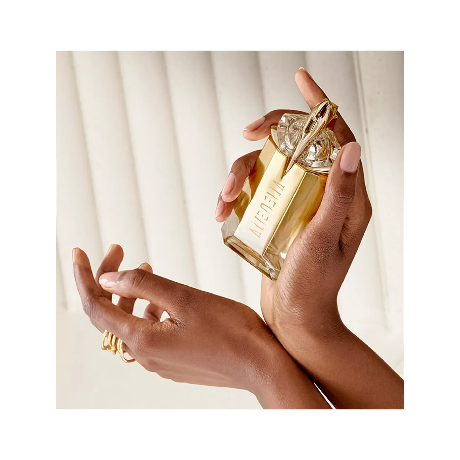 Mugler Alien Goddess Eau de Parfum for Women - Image 5