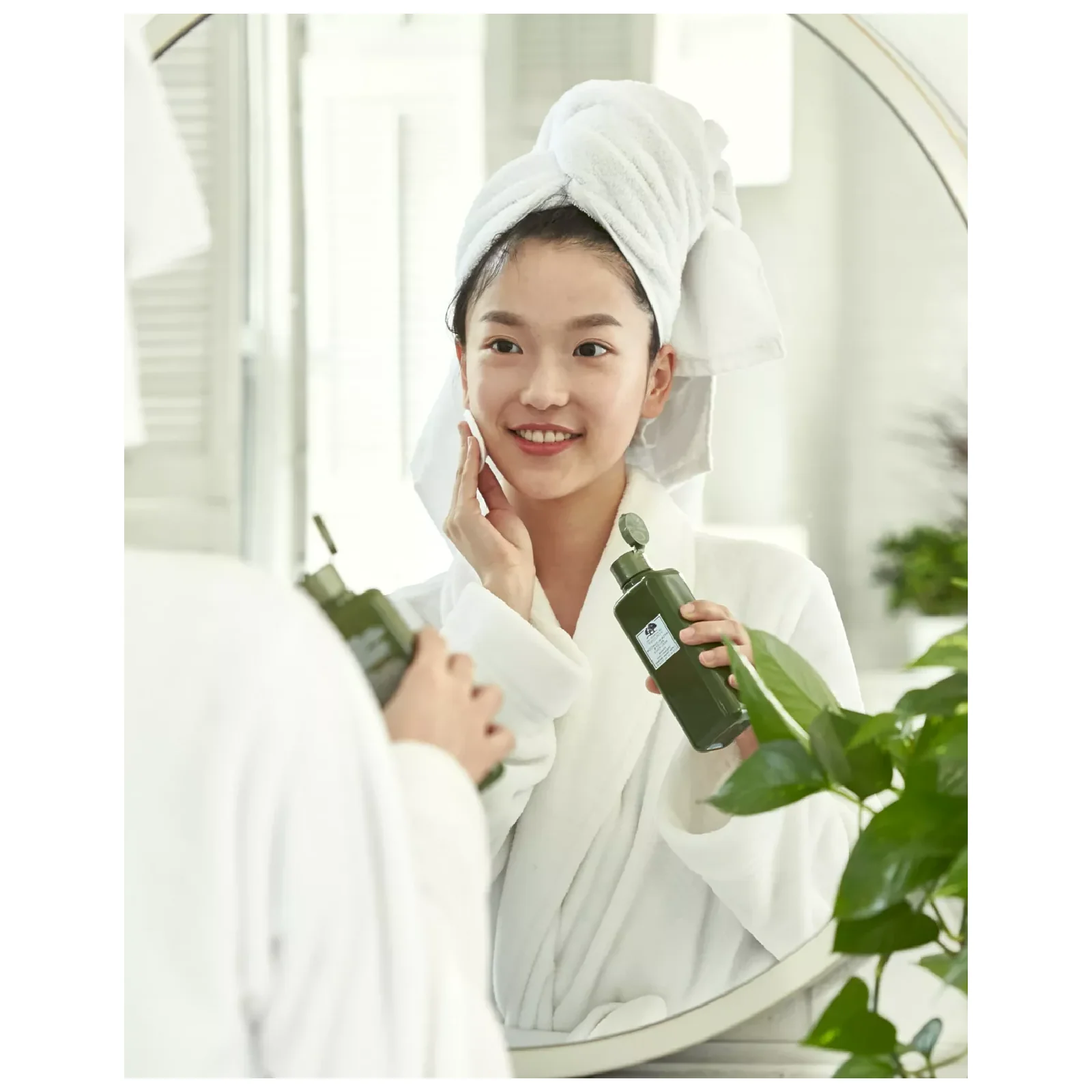 Origins Mega-Mushroom Relief Resilience Soothing Treatment Lotion - Image 4