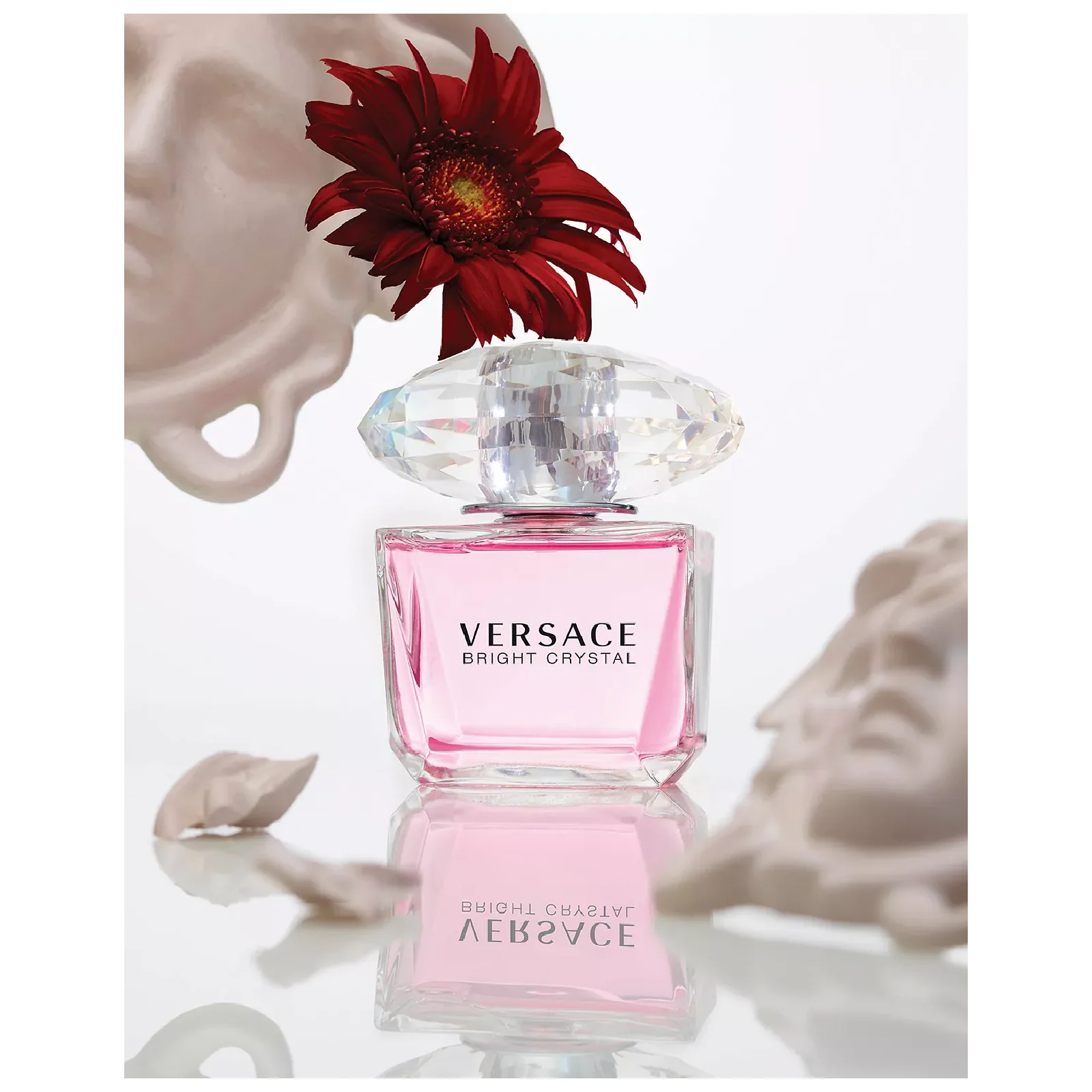 Versace Bright Crystal Eau de Toilette for Women - Image 27