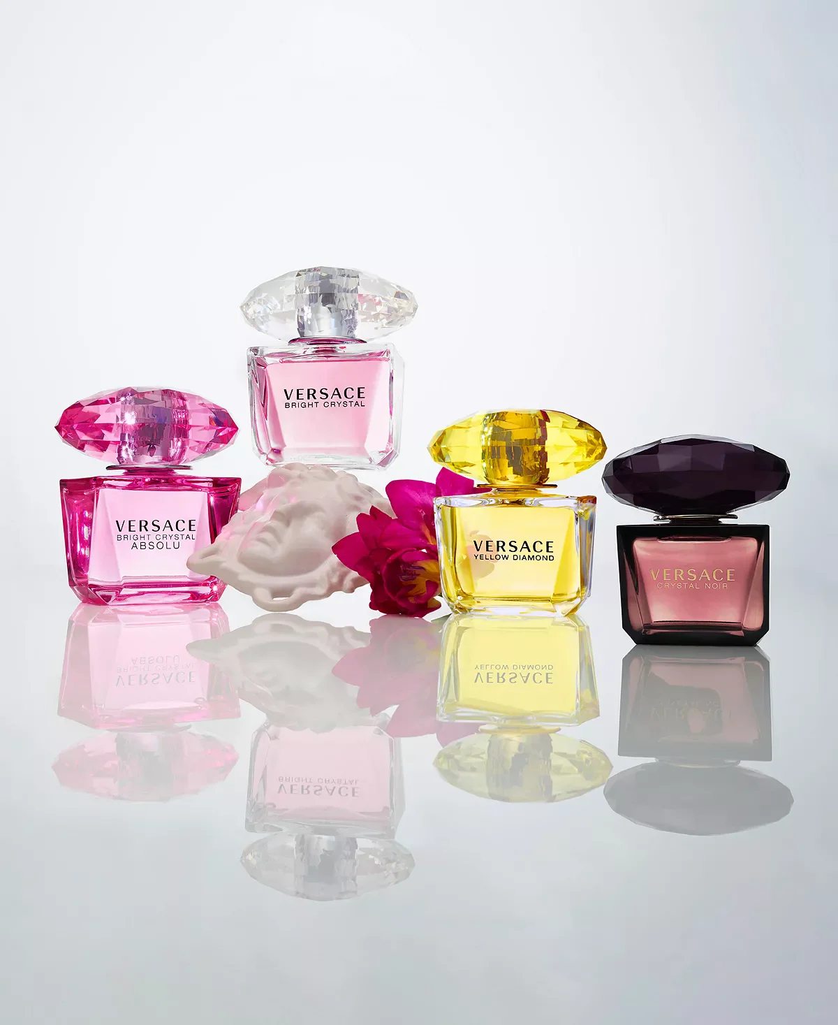 Versace Bright Crystal Eau de Toilette for Women - Image 38