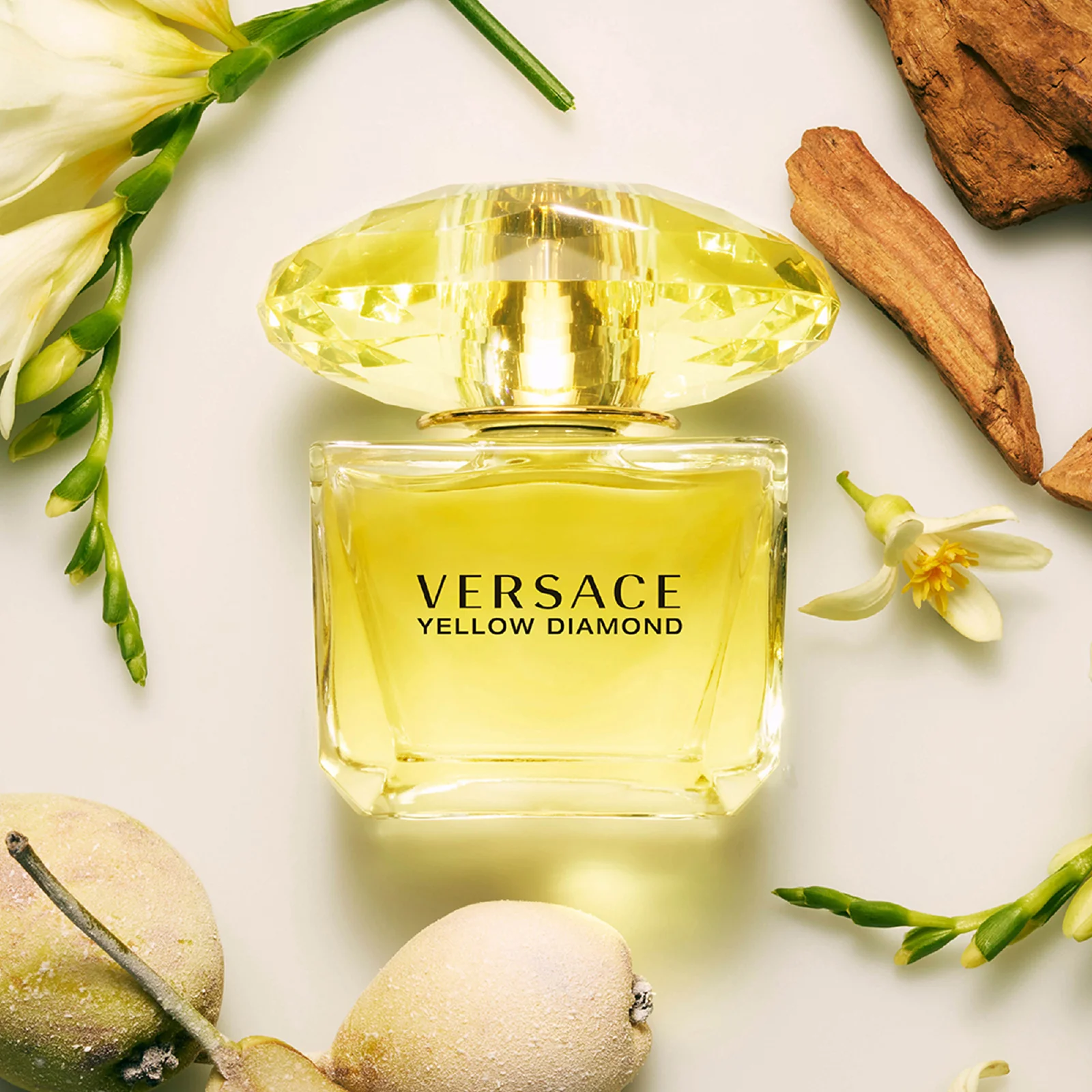 Versace Yellow Diamond Eau de Toilette for Women - Image 13
