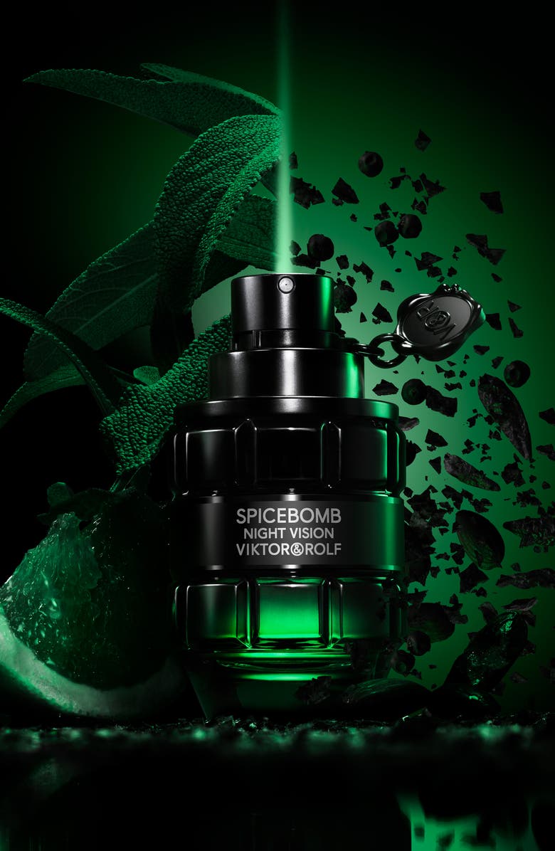 Viktor & Rolf Spicebomb Night Vision Eau de Toilette for Men - Image 11